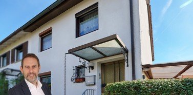 Hauptbild Handwerker- & Gestalterprojekt: Reiheneckhaus mit Garten und Carport in Reutlingen